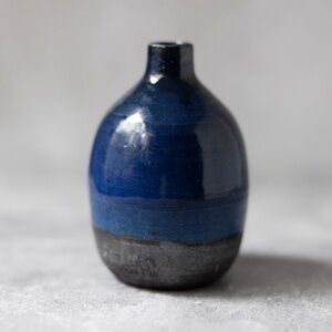 Otagiri Japan vintage blue pottery bud vase navy gray grey brown ceramic 4" tall